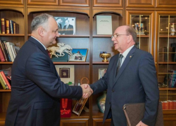 Состоялась встреча президента Молдовы и посла России