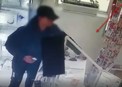 В Кишиневе за кражу мобильных телефонов задержан подросток