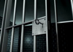 Чуть не зарезал собственного сына: 70-летний мужчина получил шесть с половиной лет