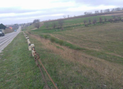 У Будешть столкнулись легковой автомобиль и грузовик