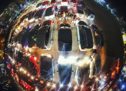 В Кишиневе автомобилисты провели флешмоб #АвтоЁлка2022 