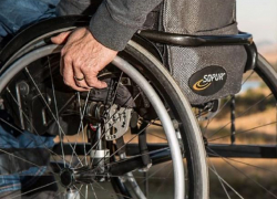 Молдаванин с двумя цыганами похитили колясочника в Тольятти, заставив его попрошайничать