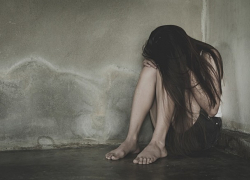 Жительница Молдовы обвинила кума семьи в изнасиловании несовершеннолетней