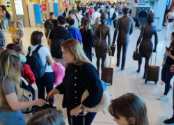В аэропорту чудовищные очереди отбивают все желание летать