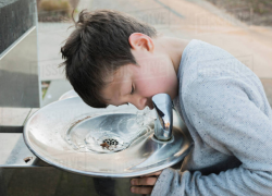 Дети в Тогатино могли «отравиться» водой из школьного пищеблока