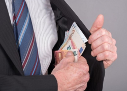 "Шустрые парни" являются мошенниками, но их поймали за руку