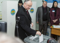 Игорь Додон - избирателям: я понимаю, что вы устали, но прошу сегодня проголосовать!