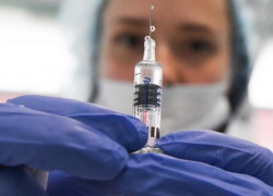 "Срочно вакцинируйтесь" - тяжело больные пациенты призывают людей к благоразумию