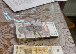 Сотрудники налоговой инспекции вымогали деньги у экономического агента - теперь ими занимается НЦБК