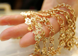 Бонни и Клайд молдавского разлива обчистили ломбард во Флорештах