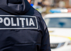 Протащил полицейского по асфальту: водителя приговорили к условному сроку