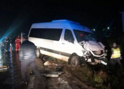 Молдавская маршрутка попала в аварию под Яссами, ранения получили восемь человек