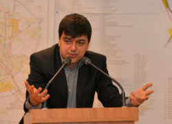 Вместо массовой вакцинации стране навязывают хаос и политическую войну, - мнение  