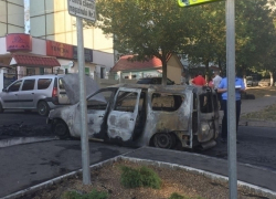 На Чеканах рано утром сгорел автомобиль