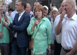 Провалив конкурсы и тест на неподкупность, Домника Маноле оказалась во главе Конституционного суда