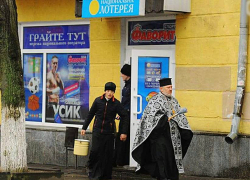 Одесских попов уличили в позорном освящении запрещенного казино 
