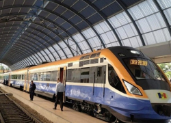 Новый срок запуска поезда в аэропорт: Владимир Боля назвал конец 2026 года