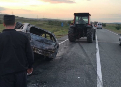 В жутком ДТП в уезде Васлуй взорвался и сгорел автомобиль получившего серьезные травмы молдаванина 