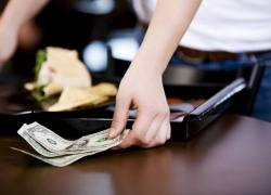 Исследование: в Молдове особо не принято давать «на чай»