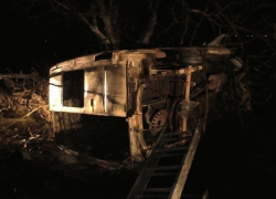 Микроавтобус с посылками из России сгорел под Слободзеей