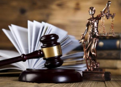 Молдаванин сделал себе харакири в киевском суде