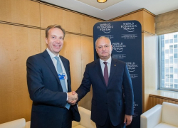 В Нью-Йорке Игорь Додон встретился с Президентом Всемирного экономического форума