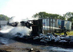 Грузовик с углем для жарки шашлыков самовоспламенился в Сынжерейском районе