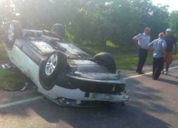 Автокатастрофа на трассе Кодрул Ноу - Сороки: машина перевернулась на крышу, три человека при смерти