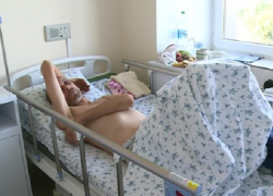 Толпа молодежи избила мужчину до потери памяти в Кишиневе