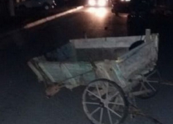 Женщина и мужчина получили травмы в столкновении автомобиля и телеги в Конгазе