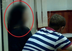 Женщина всадила нож в своего любовника у дома на Рышкановке