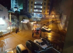 Во дворе столичного дома сгорел автомобиль