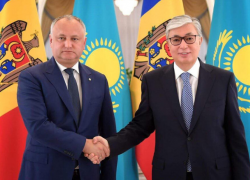 Игорь Додон поздравил президента Казахстана с победой в первом туре выборов