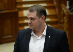 Депутата-перебежчика Нестеровского объявили в розыск