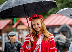 Молдавское вино согрело жителей Минска в дождливый день