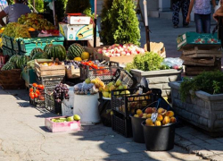 В столице разрешена уличная торговля сельскохозяйственными продуктами, но лишь в определенных условиях