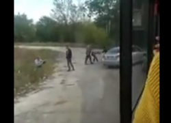 В Молдове водитель рейсового автобуса подрался с мешавшими ему автолюбителями