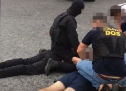 Терроризирующих строительный магазин рэкетиров задержали с поличным