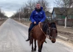 В интернете появилось первое фото избитого Серджиу Сырбу