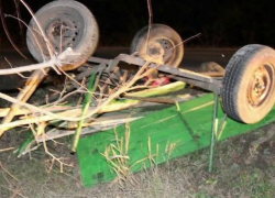 Один человек погиб, второй получил травмы при столкновении автомобиля с телегой в Комрате