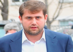 Дипломатический паспорт был выдан Илану Шору незаконно?