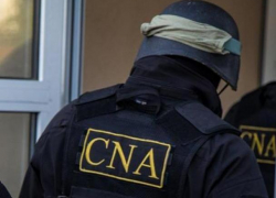 Пятерых сотрудников прокуратуры и полиции задержали за вымогательство взятки в 200 тысяч евро