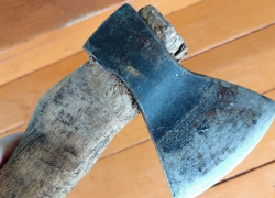 Трагедия в Кишиневе: пенсионер зарубил 81-летнюю женщину из ревности