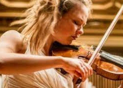 Спустя два месяца таможня все же вернула скрипку Александре Конуновой 