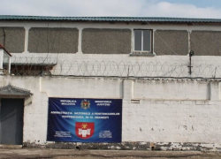 Задержан сотрудник тюрьмы №18: его подозревают в помощи группировке «Китаец»