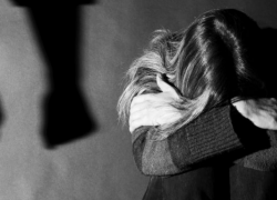 Вместо сбора ягод в Польше, молдаванку насиловали и избивали, а затем выбросили с 5-го этажа