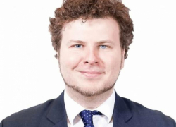 Новый министр образования Перчун хочет вдвое сократить школьные учебники