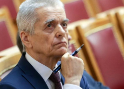 Онищенко объяснил, почему в Молдове мало российских лекарств