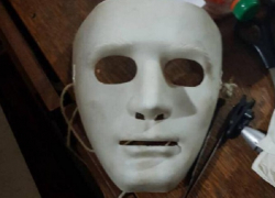 Бандиты в ужасающих масках врывались в дома на севере Молдовы и совершали бесчинства