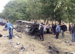 На трассе Кишинев-Хынчешты перевернулась маршрутка с пассажирами